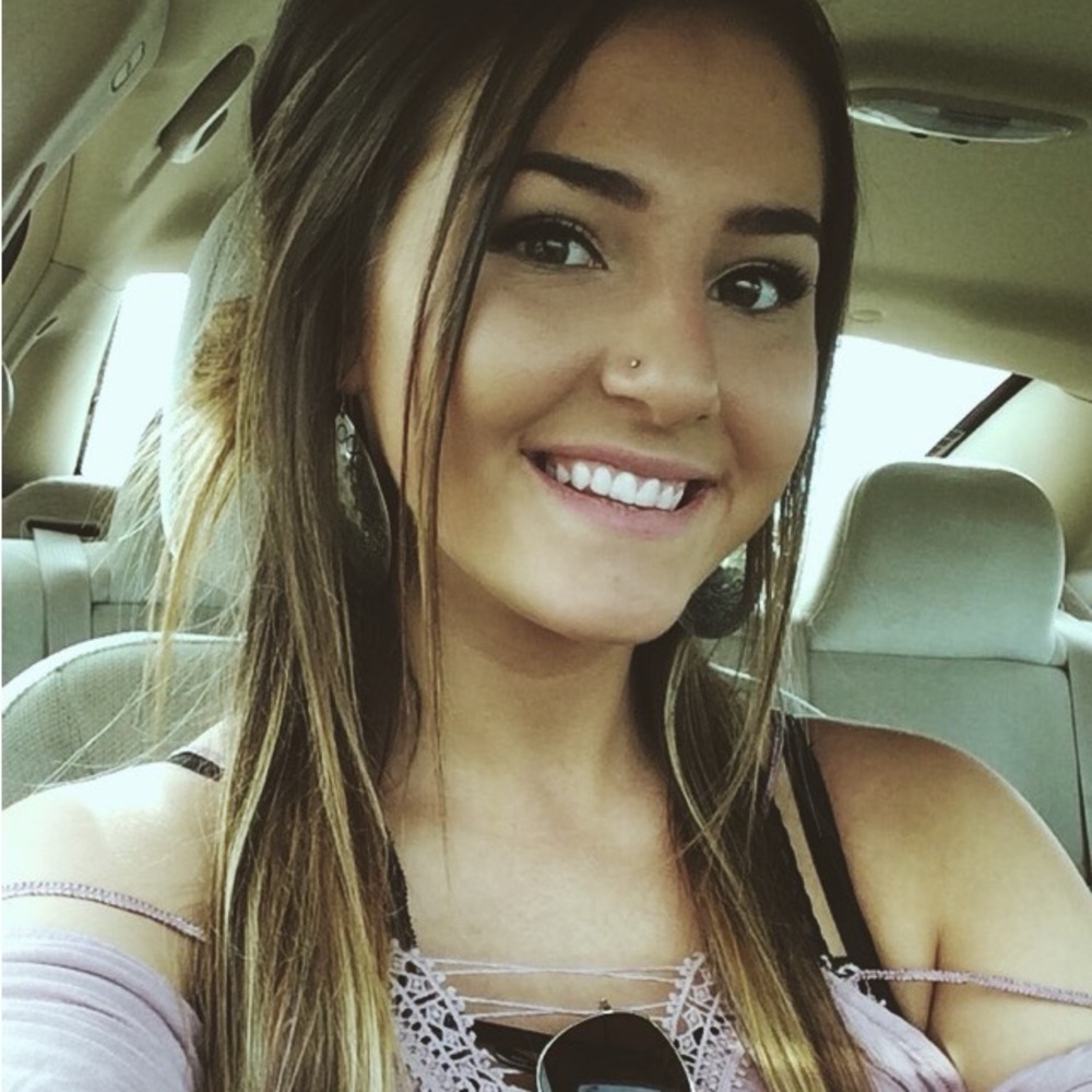 Meet your Posher, Secora